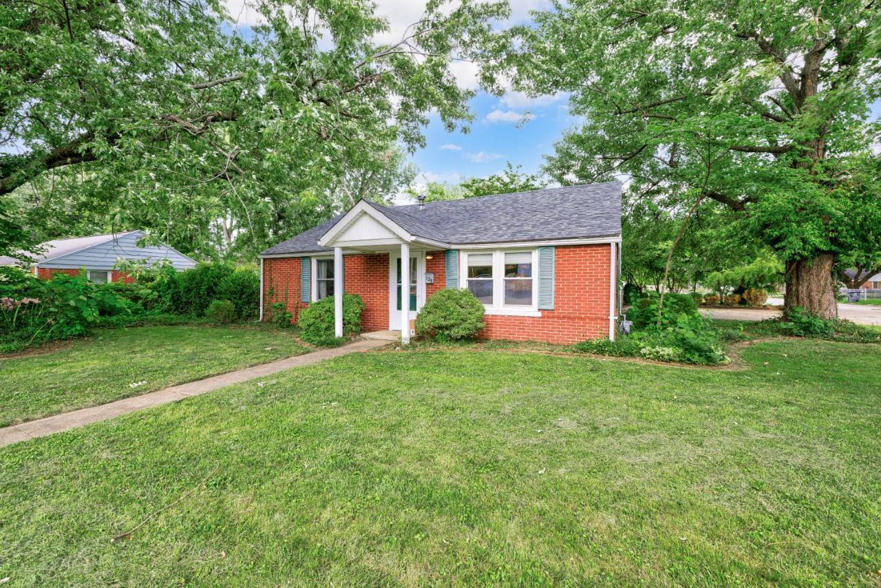 Mid-Century Brick Bungalow Home Evansville Zewnętrze zdjęcie