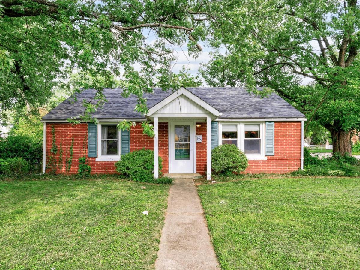 Mid-Century Brick Bungalow Home Evansville Zewnętrze zdjęcie